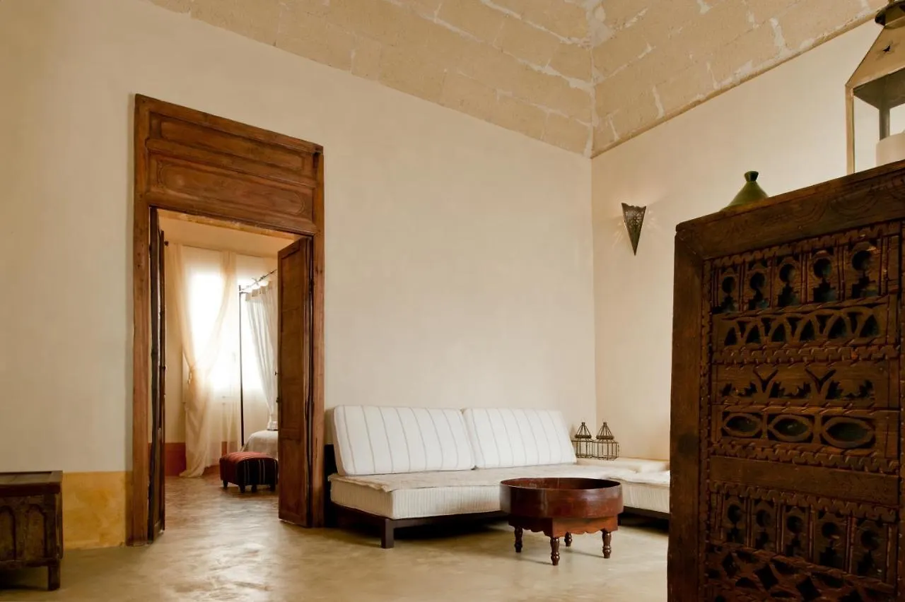 La Casa Dell'Arancio Bed & Breakfast Favignana 3*,  Italy