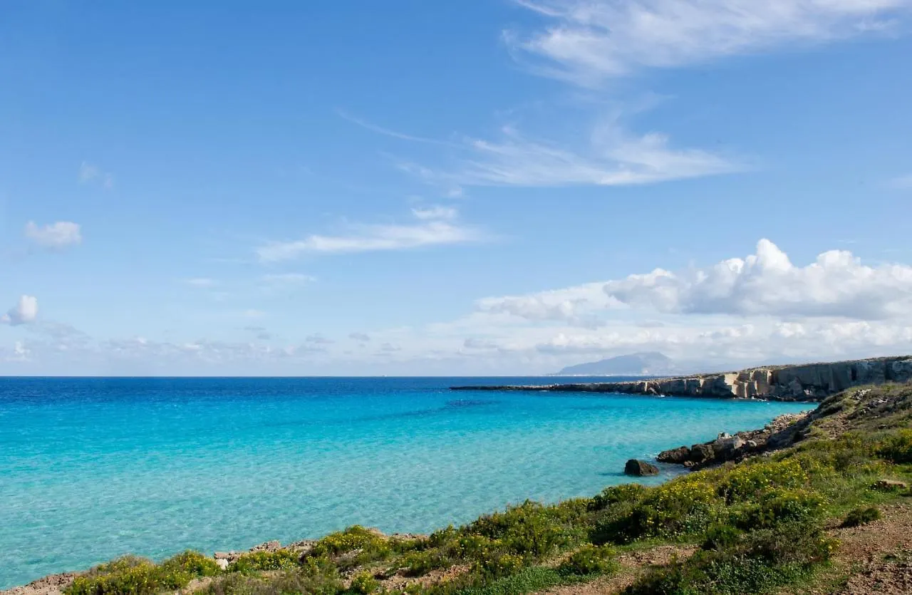 La Casa Dell'Arancio Bed and Breakfast Favignana Bed & Breakfast